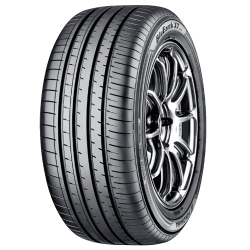YOKOHAMA BLUEARTH-XT AE61 215/55 R18 95V