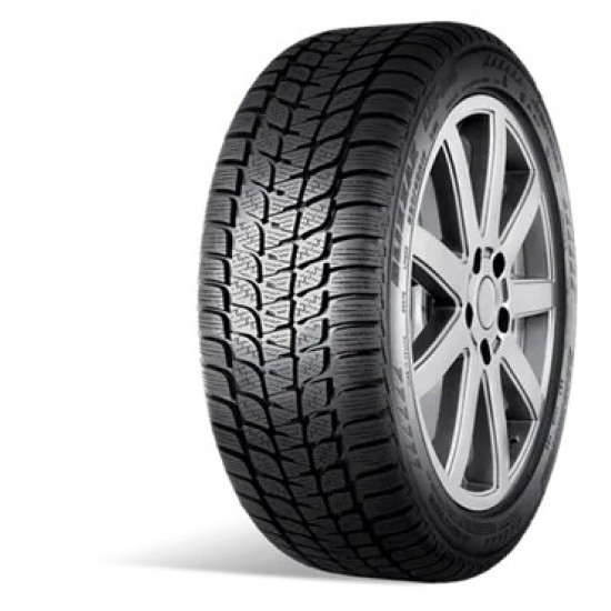 245/45 R18 BLIZZAK LM25